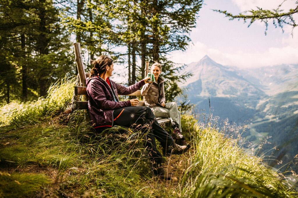 Abseits rasten und die Natur in vollen Zügen aufsaugen und genießen und gestärkt aufstehen