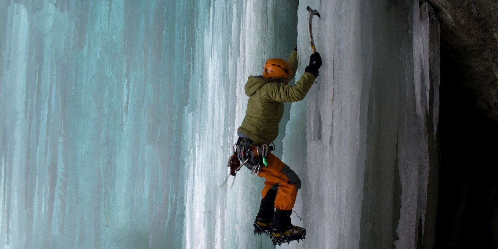 Eisklettererlebnis bei Flutlich im Nationalpark